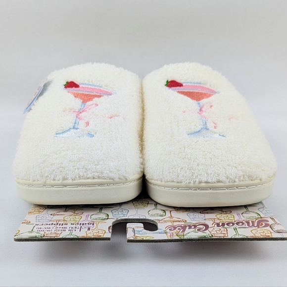 Slipper Strawberry Cosmopolitan Embroider Fleece Memory Foam Slip On L(9/10) NWT - Picture 6 of 14